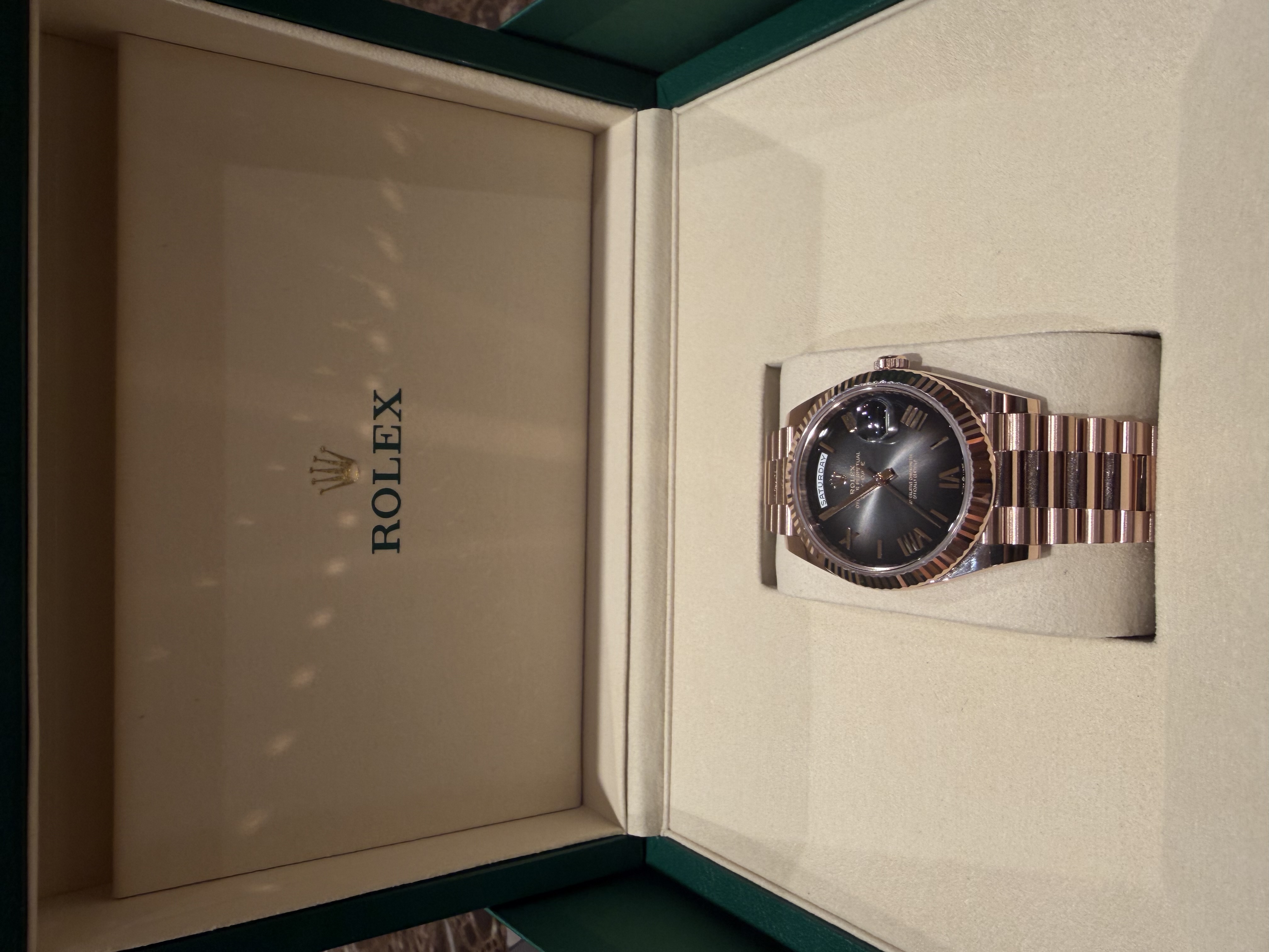 Rolex Day-Date 40 228235
